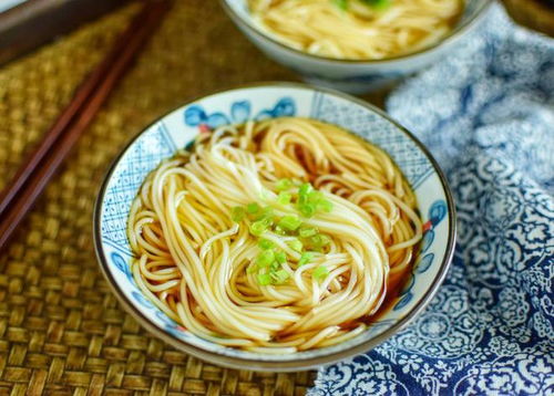 一碗热腾腾的面条