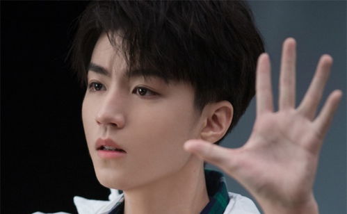 王俊凯展示才华瞬间