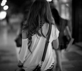 被养父母当做童养媳嫁给哥哥，她的命运令人揪心