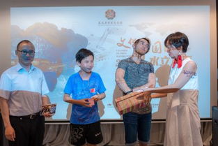 比赛现场观众反应