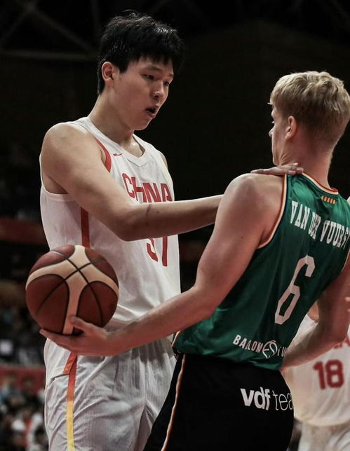 杨瀚森首秀惊艳全场！开拓者新星闪耀赛场