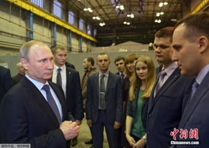 特朗普威胁下，普京视察最大钢厂有何深意？