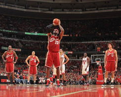 今夏NBA球迷大饱眼福，精彩赛事不断！