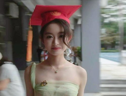 黄杨钿甜一家人的合影