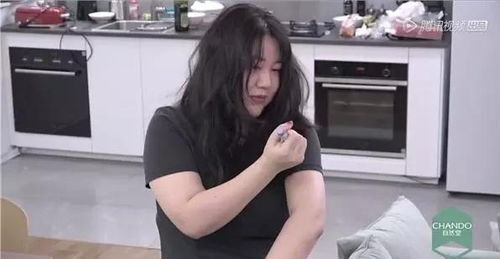 因所谓月子病而痛苦的妇女