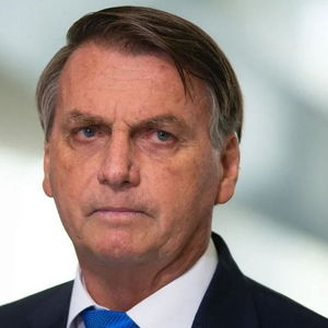 博索纳罗回应戴电子脚镣：羞辱！从没想逃离巴西