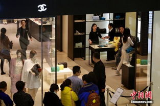 香奈儿柜姐与顾客冲突事件深度剖析