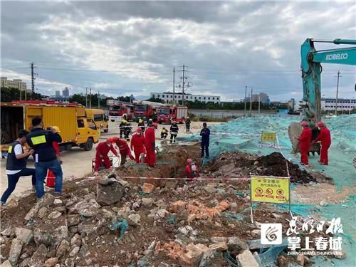 救援物资储备现场照片