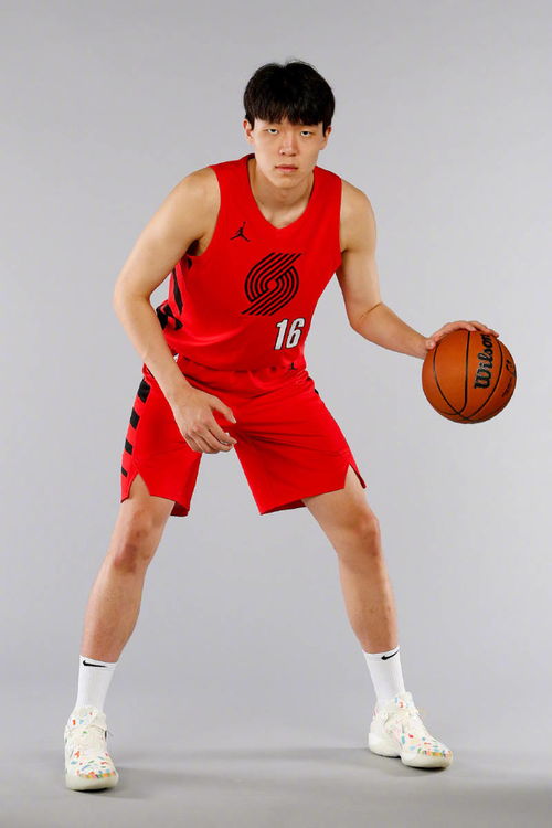 杨瀚森夏季联赛惊艳亮相，未来可期！