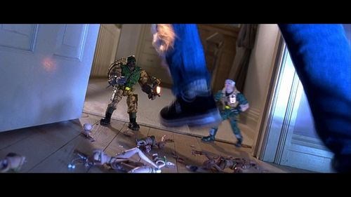 日本警方指认中国玩具枪能发射实弹，背后真相引人深思