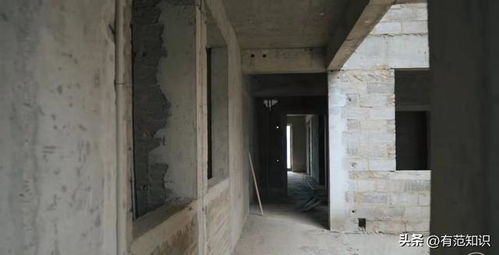 空旷的烂尾楼群