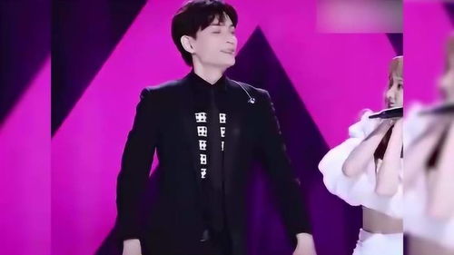 丁禹兮生日庆，扫腿舞燃爆全场！