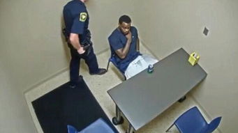 男子盗走保时捷叫代驾开回老家炫耀，昆明警方迅速将其刑拘！