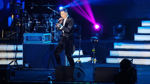 演唱会亲密互动被投屏，CEO道歉背后的故事