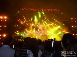 美国IT大佬演唱会出轨被拍，马斯克成吃瓜群众！