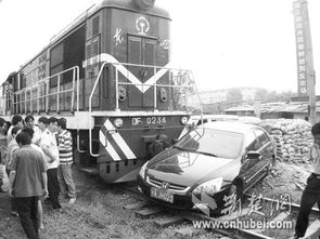 昆明惊现恶性事故！一机动车冲撞行人致多人伤亡，司机已被控制