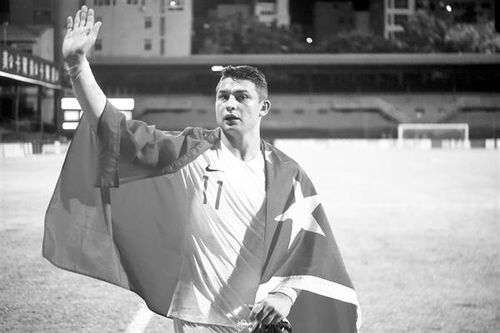 AL石油杯：国足虽败犹荣的争议之战