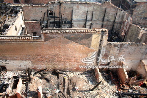 两小孩火灾遇难，爸爸怒怼34岁继奶奶！背后真相令人揪心