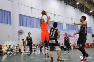 球员奋力拼搏场景