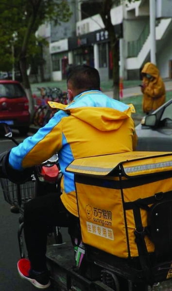 湖北快递小哥儿子被北大录取，背后故事太励志！