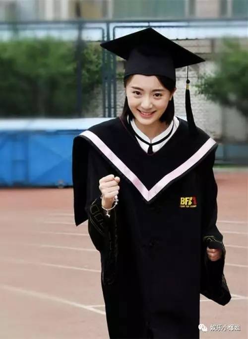 林更新和孙铱合照