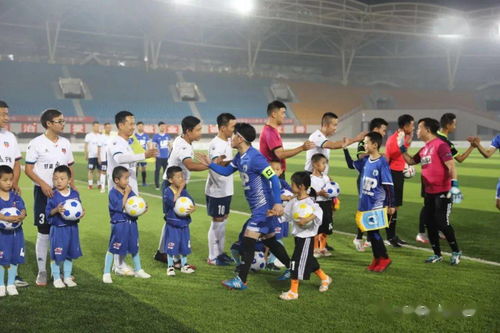 充满活力的足球比赛现场