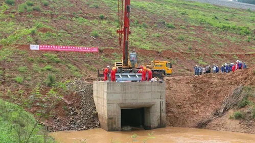 雅下水电站工地全景