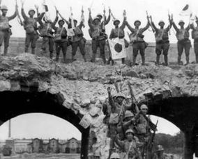 胜利后战士们欢呼