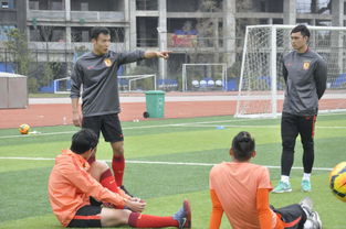 教练指导球员训练