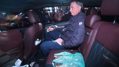 巴西前总统博索纳罗戴电子脚镣，背后竟牵扯这么多！