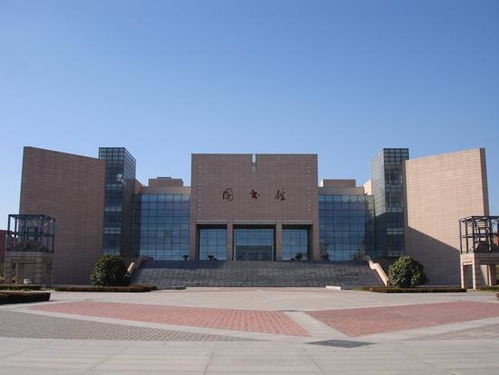 郑州大学图书馆外观