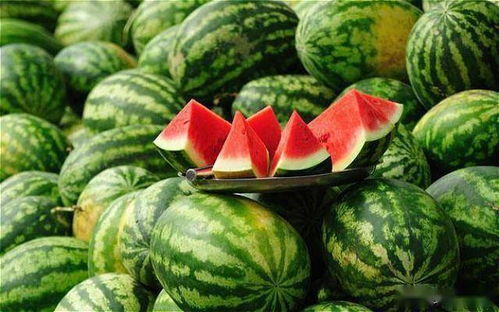 高价西瓜堆