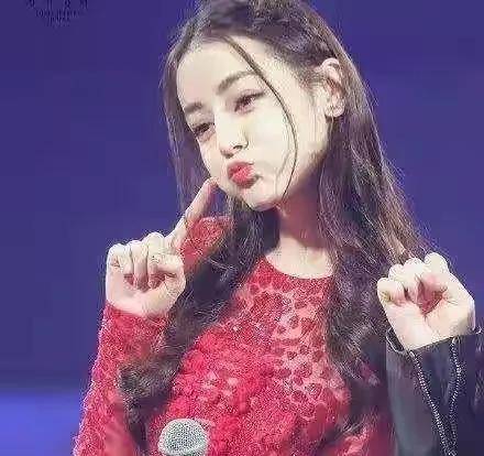 迪丽热巴扫腿舞，这波操作太惊艳！