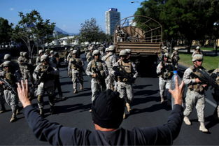 士兵在边境巡逻