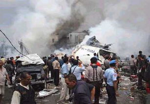 俄载49人客机坠毁，无人生还！背后真相令人揪心