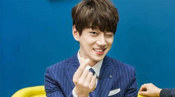 张真源完成高难度动作瞬间