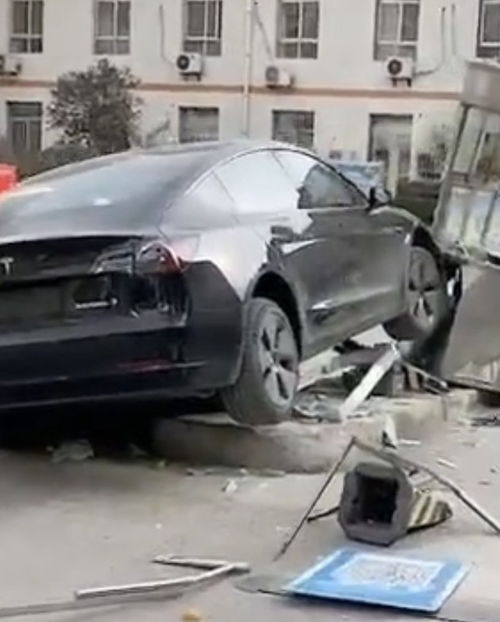 致命出差之祸：一场车祸摧毁四个家庭的悲歌