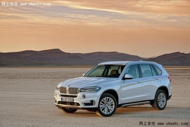 宝马新款X5 17.9英寸中控屏