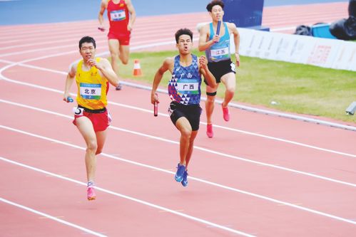 运动员比赛中拼搏