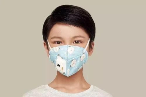 爸爸烟不离手，10岁儿子竟患肺癌，背后真相令人揪心