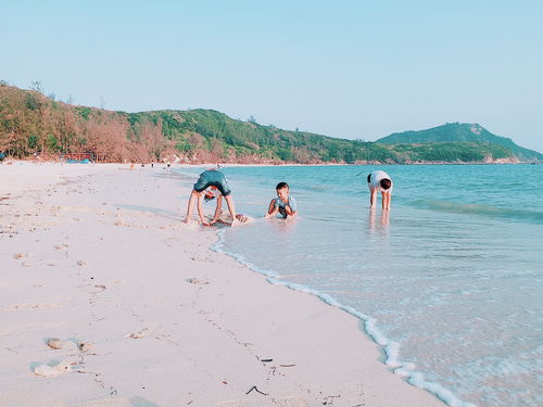 抖音热梗：一口掉进水果味的夏天