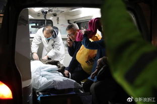 获救人员等待转移