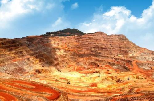 中金黄金涉事矿业公司停产，市值大缩水背后的故事