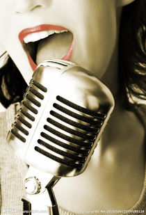 歌手演唱特写