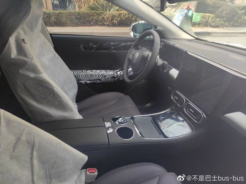 零跑B01车内空间