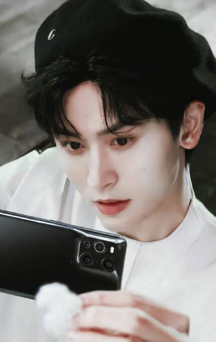 网红与粉丝互动