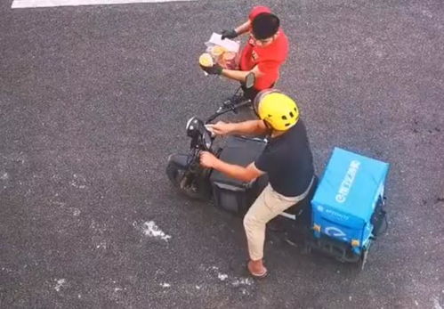 张馨予碰上聋哑人外卖员，平台回应引深思