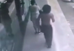 男子怒怼媳妇开车慢动手将其打伤，车子内饰也被划坏