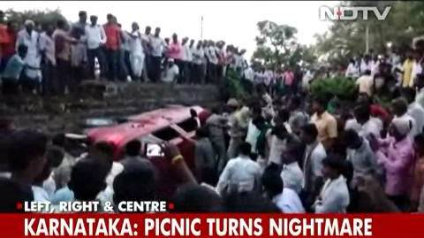 村民庆祝村超瞬间