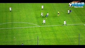 村超球员拼搏画面